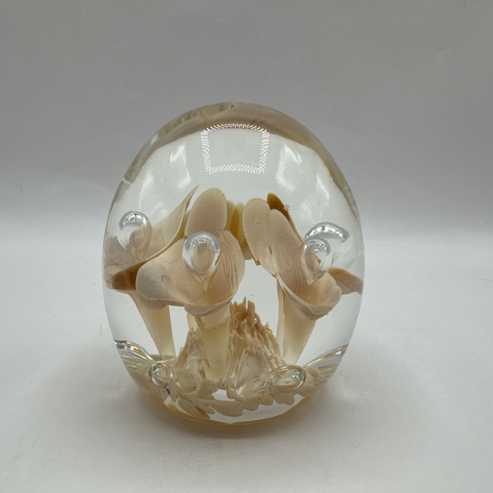 Vintage Joe Rice St Clair Hand Blown‎ Glass Paperweight Cream Trumpets